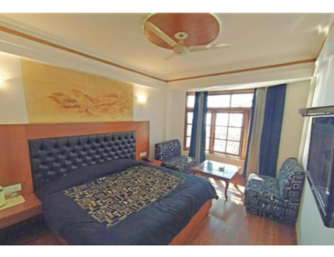 Hotel Horizon Near Picture Palace Bus Stand, Мусори Екстериор снимка