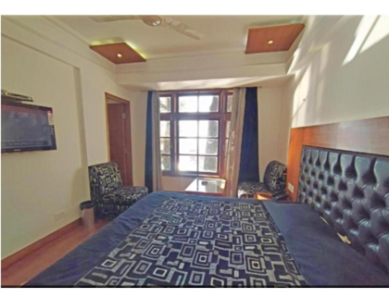 Hotel Horizon Near Picture Palace Bus Stand, Мусори Екстериор снимка